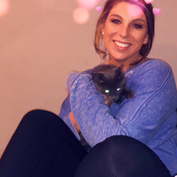 Meet your Posher, Rachel - Picture 3 of 3